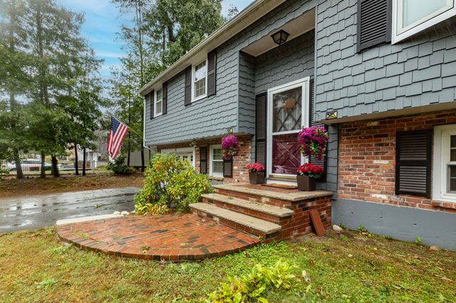 191 Cynthia Dr, Raynham, MA 02767