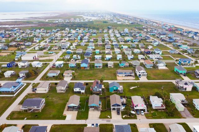 4131 Jackson Drive, Galveston, TX 77554
