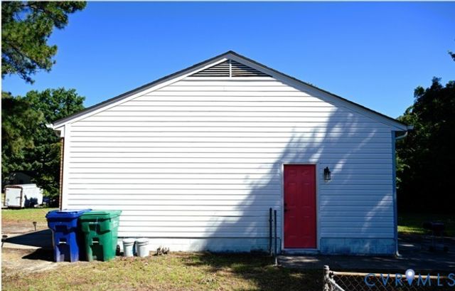 2587 Pinehurst Dr, Petersburg, VA 23805
