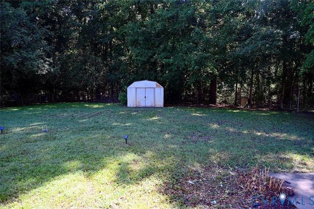 2587 Pinehurst Dr, Petersburg, VA 23805