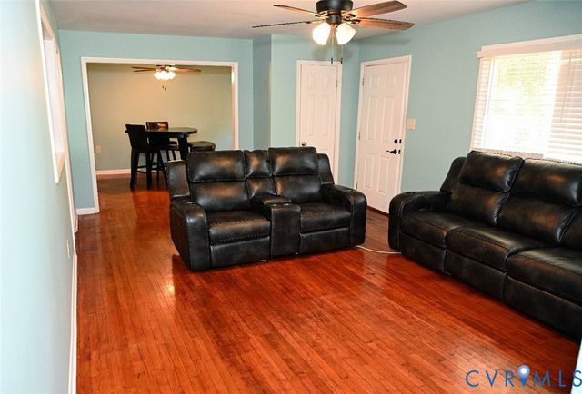 2587 Pinehurst Dr, Petersburg, VA 23805