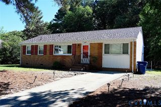 2587 Pinehurst Dr, Petersburg, VA 23805