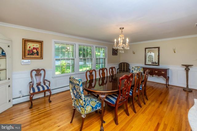 999 CLOVERLY RD, Berwyn, PA 19312