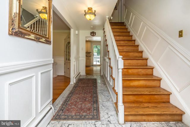 999 CLOVERLY RD, Berwyn, PA 19312