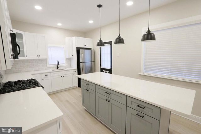 2828 CEDAR ST, Philadelphia, PA 19134