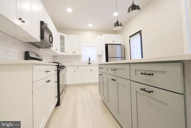 2828 CEDAR ST, Philadelphia, PA 19134