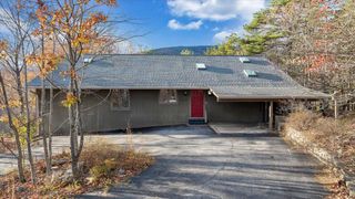 1884 Oak DR, Salem, VA 24153