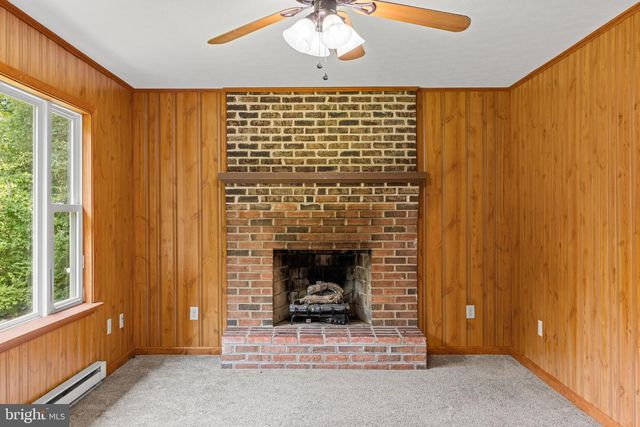 1077 FLEMING PARK RD, Mount Jackson, VA 22842