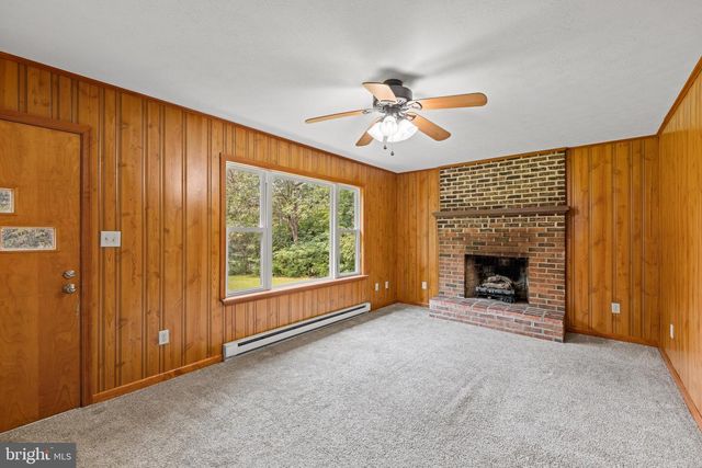 1077 FLEMING PARK RD, Mount Jackson, VA 22842