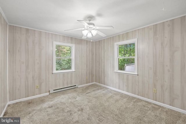1077 FLEMING PARK RD, Mount Jackson, VA 22842