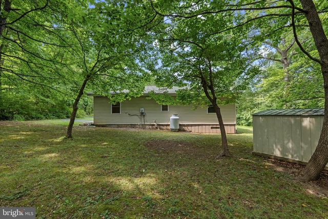 1077 FLEMING PARK RD, Mount Jackson, VA 22842