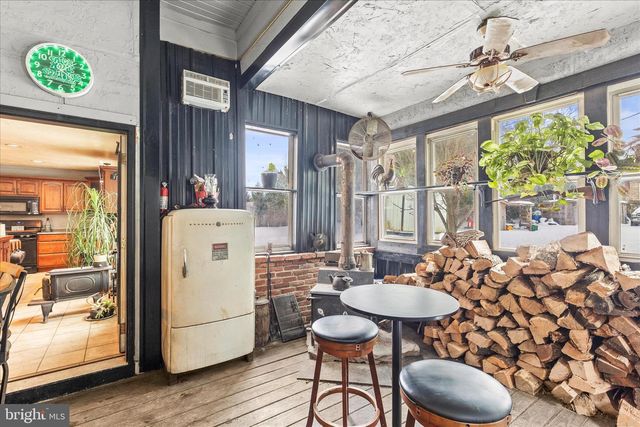 201 E KING ST, East Berlin, PA 17316