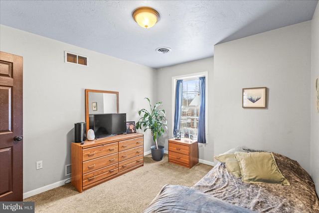 201 E KING ST, East Berlin, PA 17316