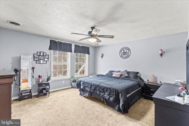 201 E KING ST, East Berlin, PA 17316