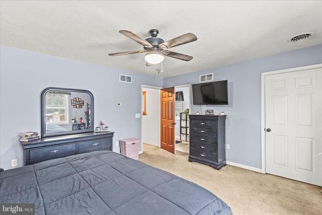 201 E KING ST, East Berlin, PA 17316