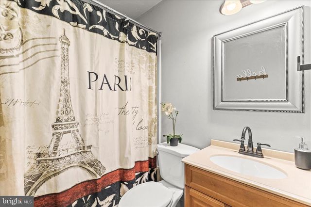 201 E KING ST, East Berlin, PA 17316