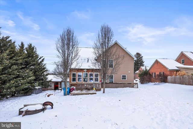 201 E KING ST, East Berlin, PA 17316