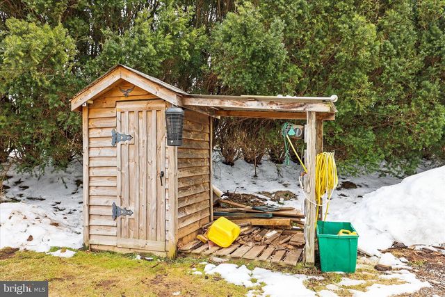 201 E KING ST, East Berlin, PA 17316