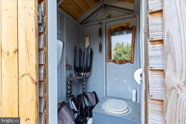 201 E KING ST, East Berlin, PA 17316