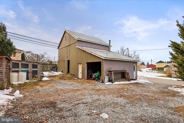 201 E KING ST, East Berlin, PA 17316