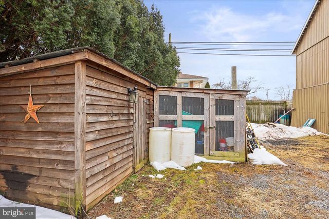 201 E KING ST, East Berlin, PA 17316