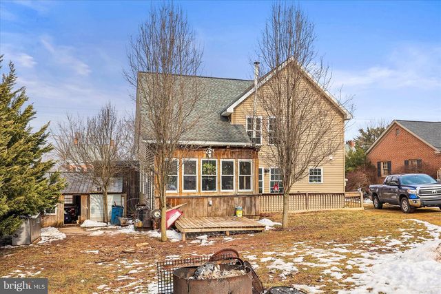 201 E KING ST, East Berlin, PA 17316