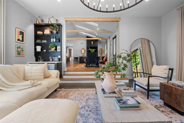 3650 Robert Lane, Ann Arbor, MI 48103
