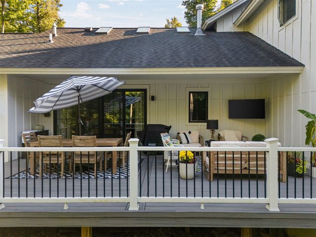 3650 Robert Lane, Ann Arbor, MI 48103