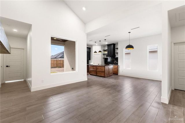 2109 Zinnia Street, Weslaco, TX 78596