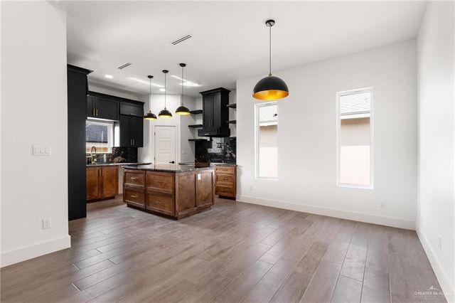 2109 Zinnia Street, Weslaco, TX 78596