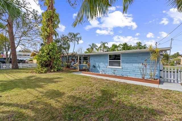 1818 INDIAN ROCKS RD S, Largo, FL 33774