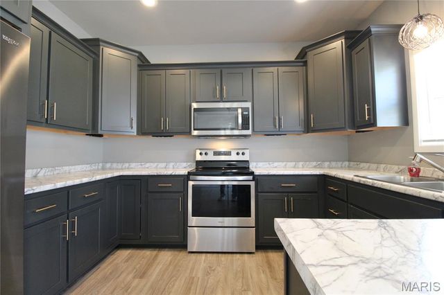 5914 Melissa Lane, Poplar Bluff, MO 63901