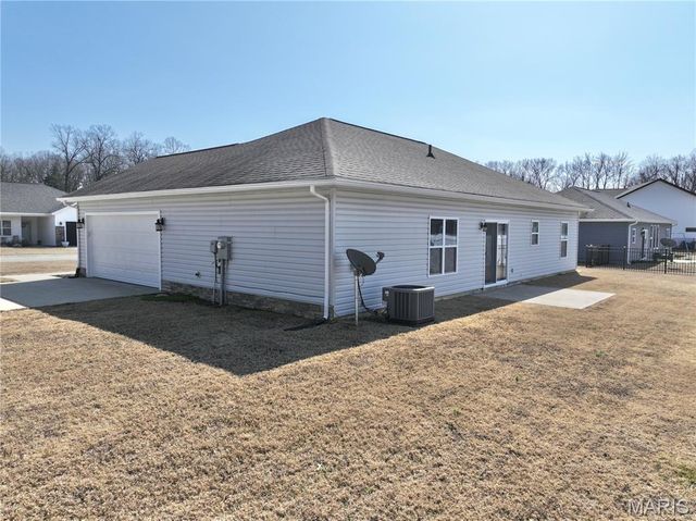 5914 Melissa Lane, Poplar Bluff, MO 63901