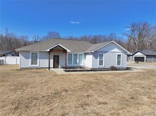5914 Melissa Lane, Poplar Bluff, MO 63901