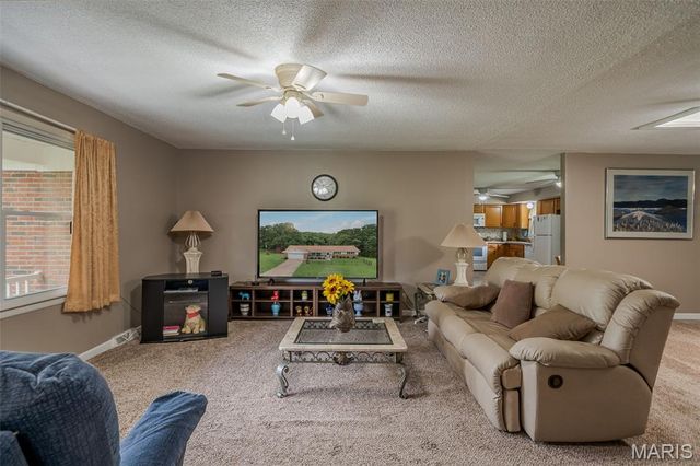 105 Old Farm Estates Road, Union, MO 63084