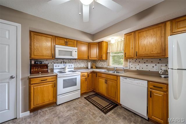 105 Old Farm Estates Road, Union, MO 63084