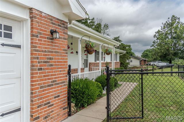 105 Old Farm Estates Road, Union, MO 63084