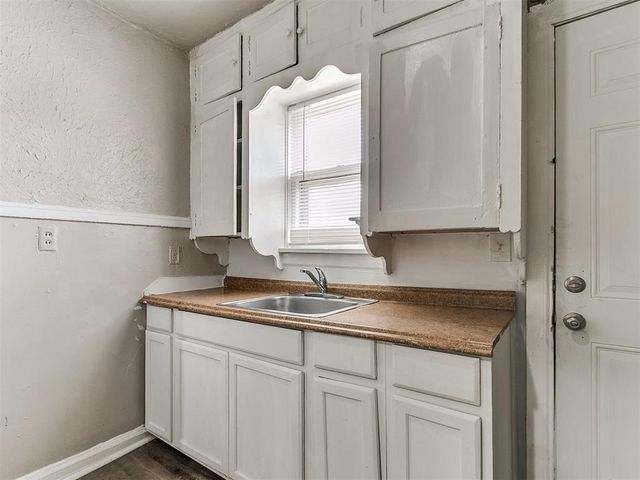 2901 N Fonshill Avenue, Oklahoma City, OK 73111