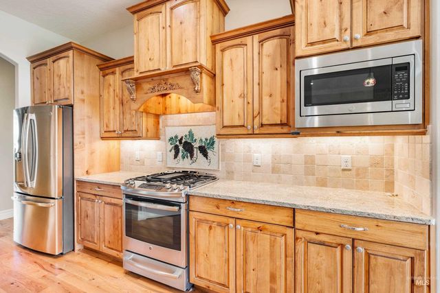 71 Arabian Way, Nampa, ID 83687