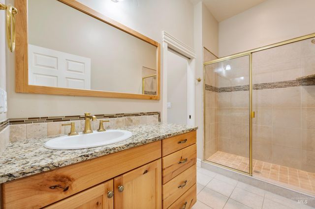 71 Arabian Way, Nampa, ID 83687