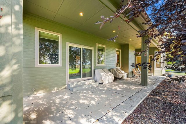 71 Arabian Way, Nampa, ID 83687