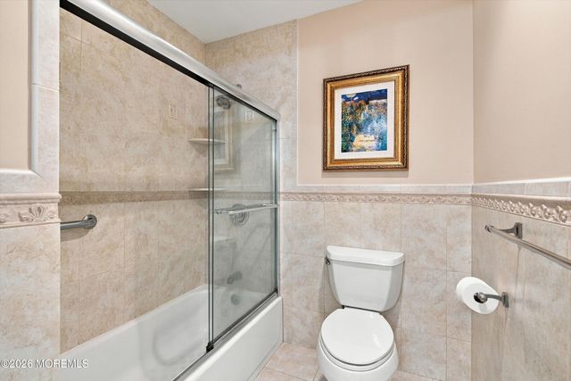 17 Kingsley Way, Freehold, NJ 07728