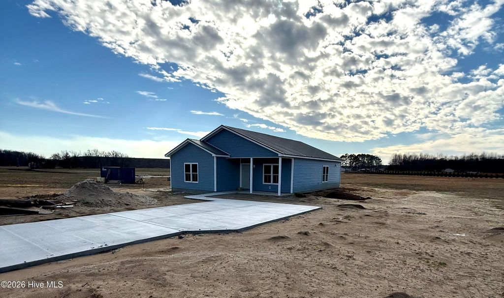 1331 Roosevelt Spain Road, Greenville, NC 27834