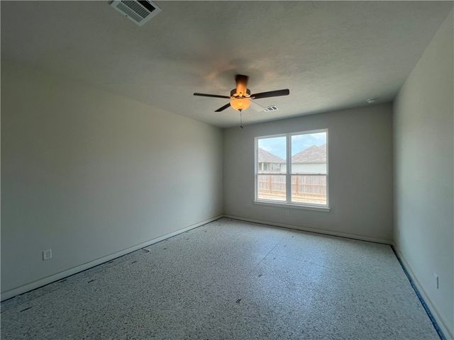 2213 Autumn Lake Drive, Bryan, TX 77807