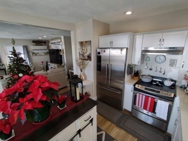 56 Humphrey Street 1, Swampscott, MA 01907