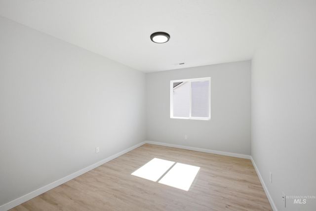 4407 Dayton St, Caldwell, ID 83605