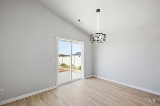 4407 Dayton St, Caldwell, ID 83605
