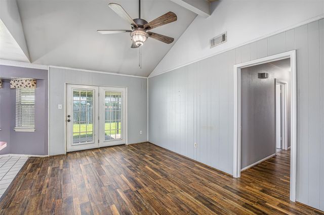 206 Kelly Lane, Baytown, TX 77521