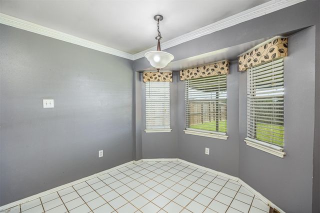 206 Kelly Lane, Baytown, TX 77521
