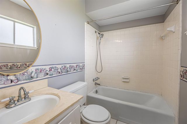 206 Kelly Lane, Baytown, TX 77521